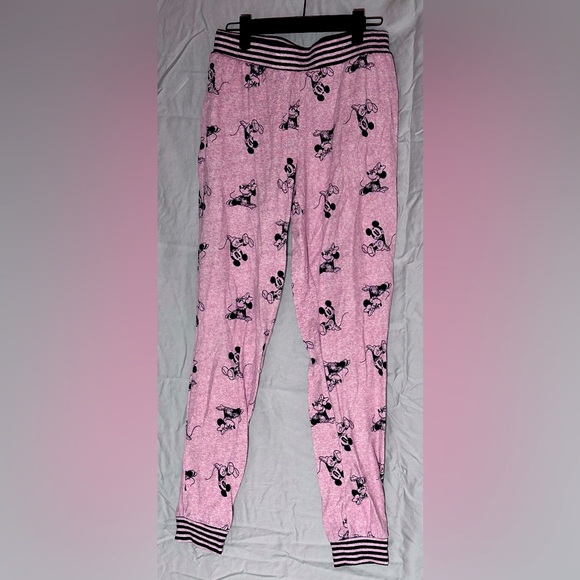 Women’s Costco Disney pajama set XS (runs big) - Picture 2 of 3